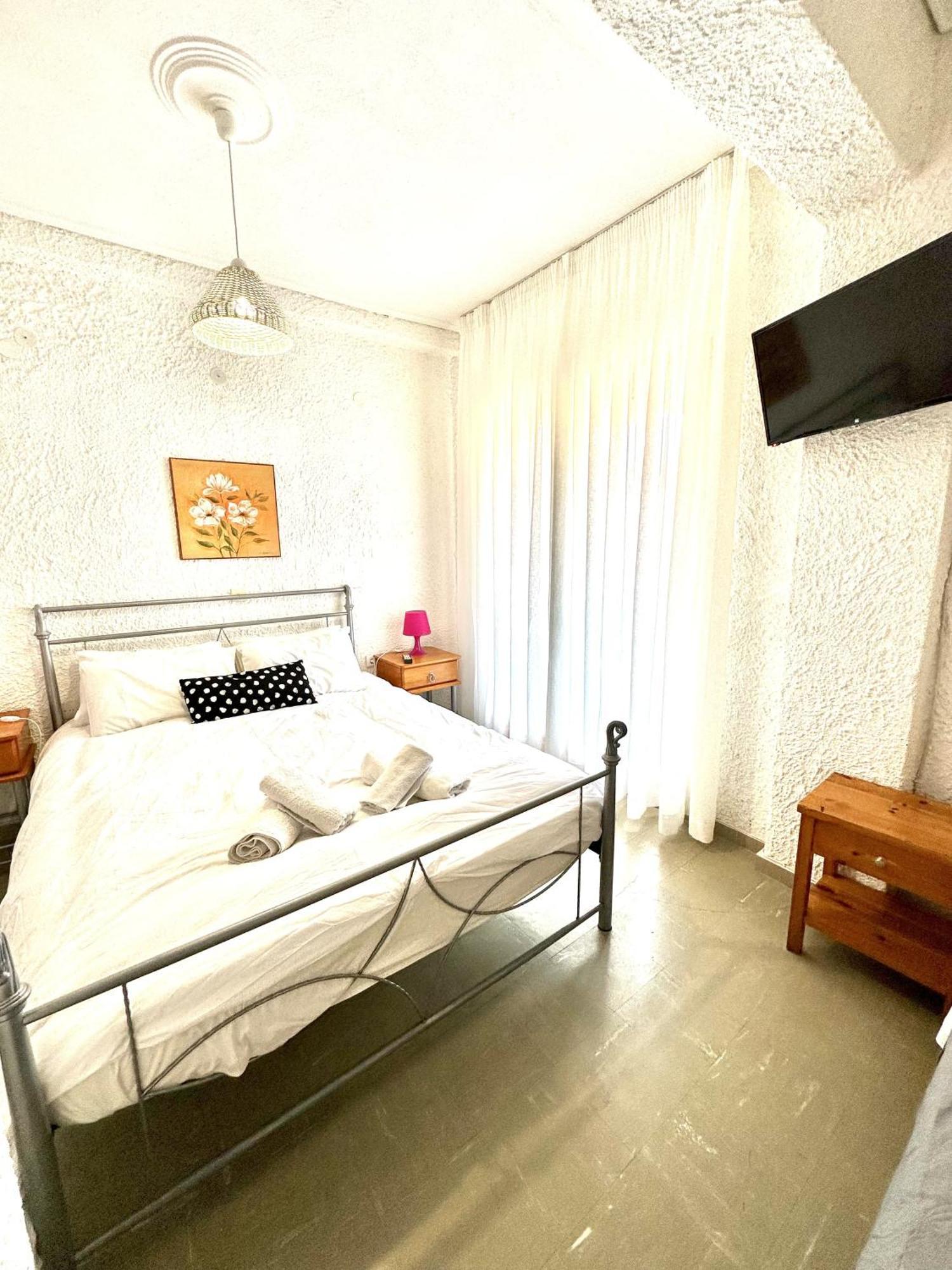 Katerina Apartments Neos Pirgos Room photo